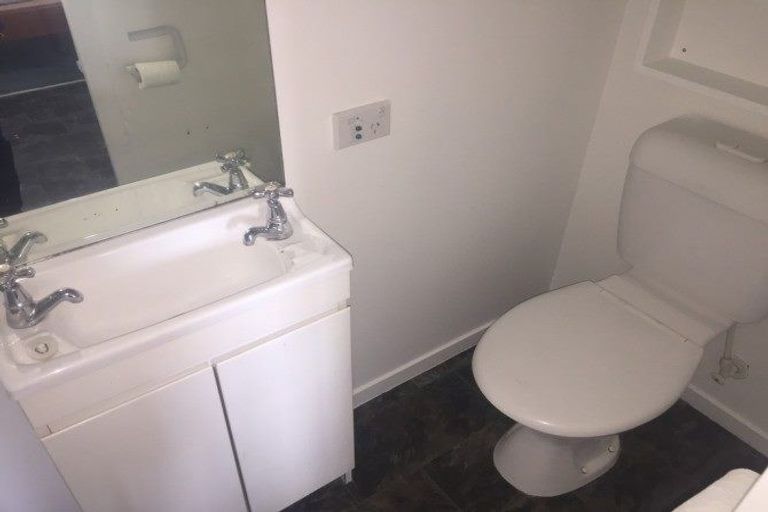 Photo of property in 52 Greenstone Place, Fernhill, Queenstown, 9300