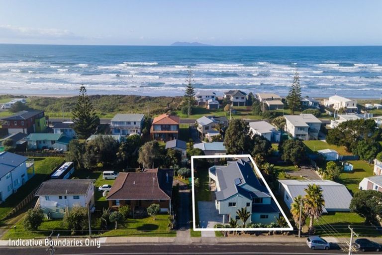 Photo of property in 221 Seaforth Road, Waihi Beach, 3611