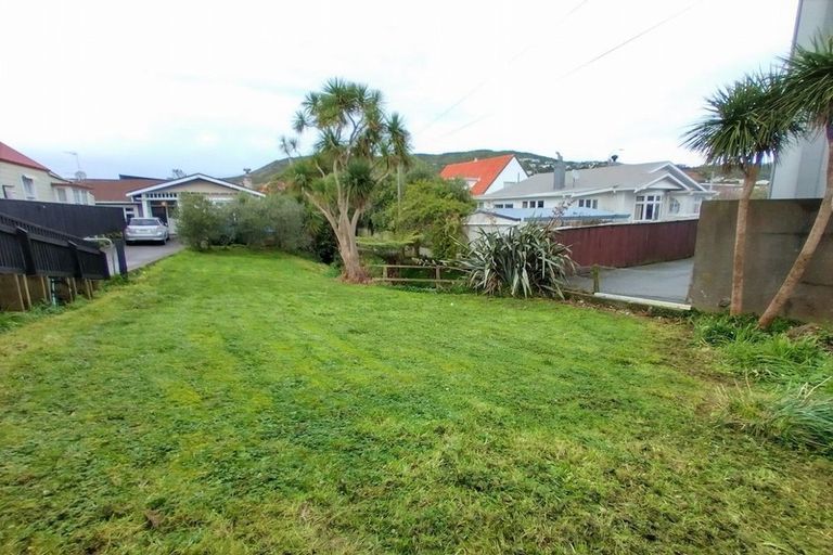 Photo of property in 225 Karori Road, Karori, Wellington, 6012