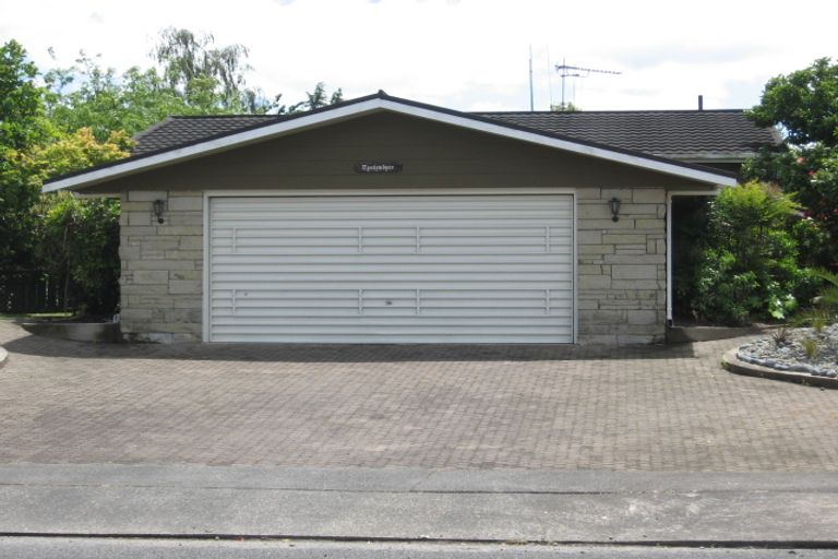 Photo of property in 5 Sheridan Crescent, Leamington, Cambridge, 3432