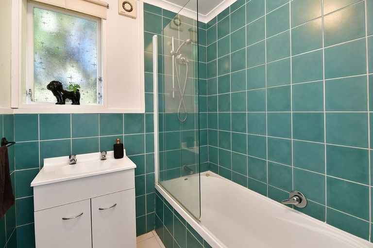 Photo of property in 33 Rautawhiri Road, Helensville, 0800