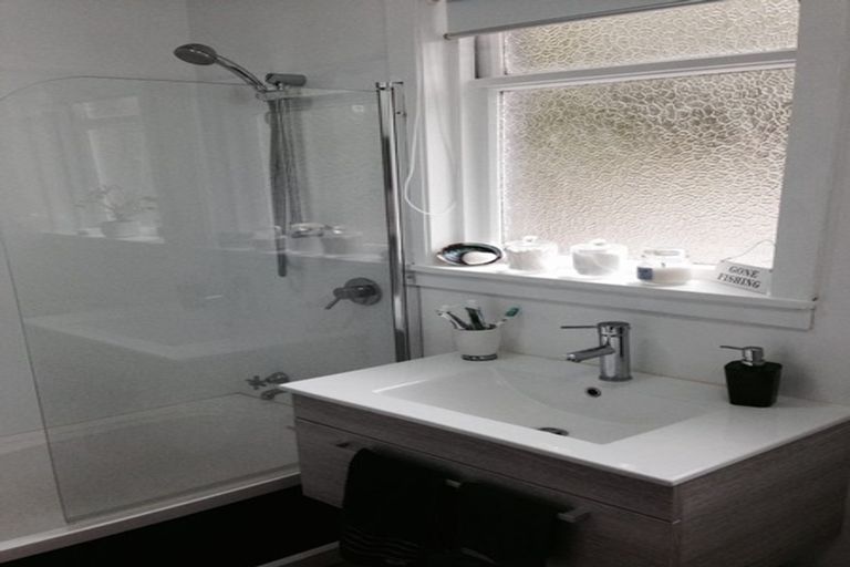 Photo of property in 152 Aorangi Road, Bryndwr, Christchurch, 8053