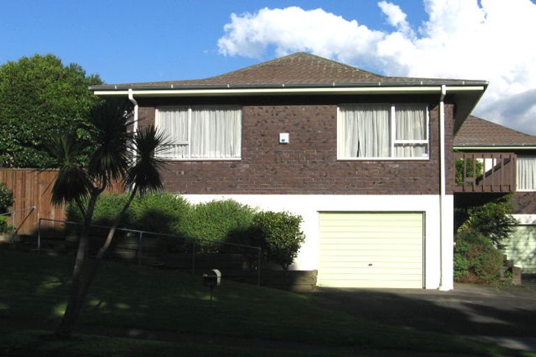 Photo of property in 1/27 Sea Spray Drive, Bucklands Beach, Auckland, 2012