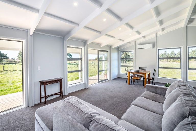 Photo of property in 59 Western Lake Road, Western Lake, Featherston, 5773