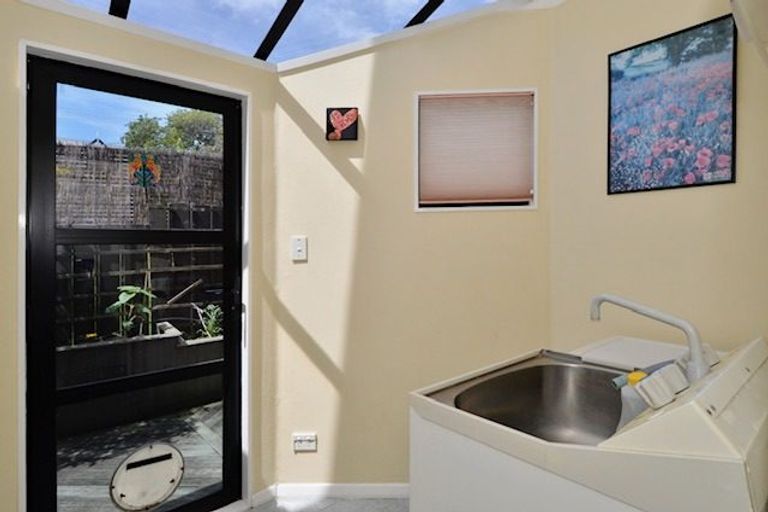 Photo of property in 1/94 Jutland Road, Hauraki, Auckland, 0622