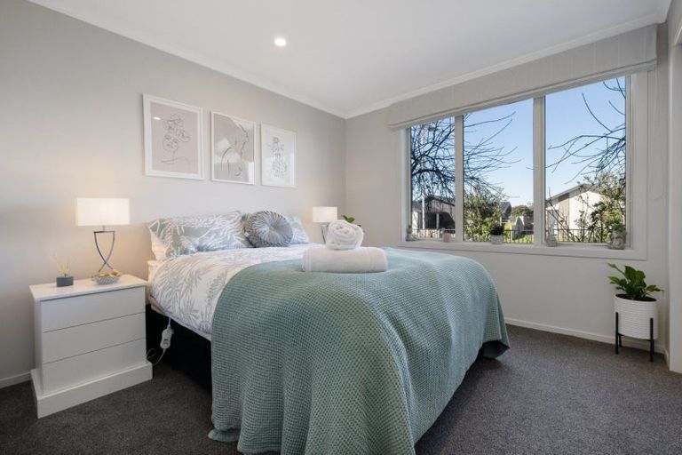 Photo of property in 124 Puhirake Crescent, Pyes Pa, Tauranga, 3112