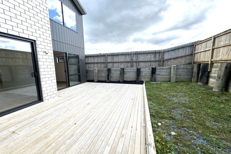 Photo of property in 91 Limestone Drive, Hobsonville, Auckland, 0616