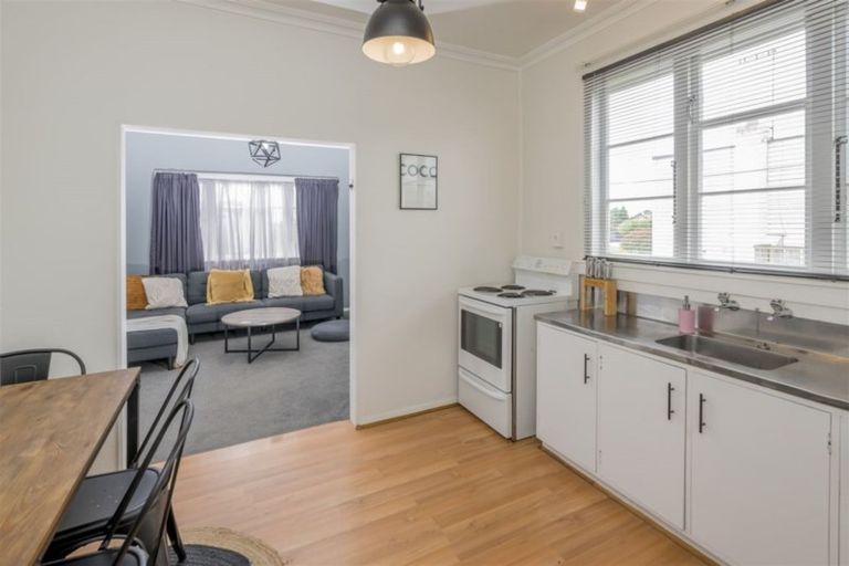 Photo of property in 7 Mckenzie Street, Levin, 5510