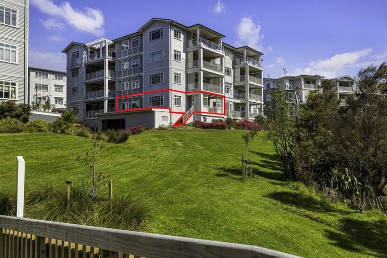 Photo of property in 90 Eaves Bush Parade, Orewa, 0931