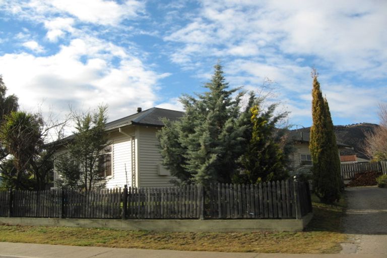 Photo of property in 8 Ragan Lane, Wanaka, 9305