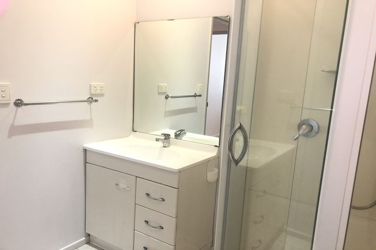 Photo of property in 18 William Roberts Road, Pakuranga, Auckland, 2010