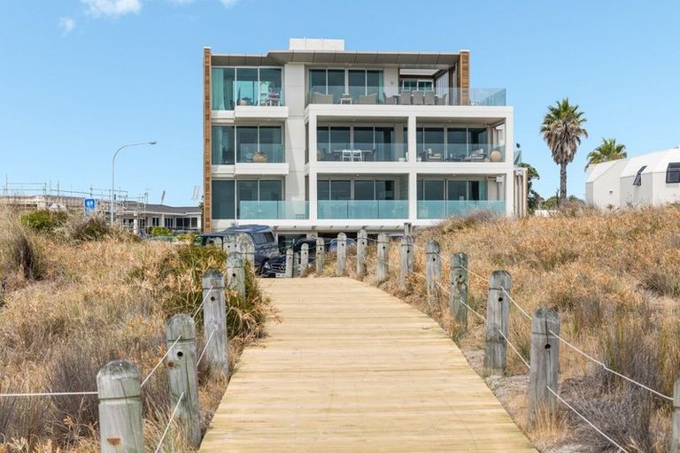 Photo of property in 5/154 Marine Parade, Mount Maunganui, 3116