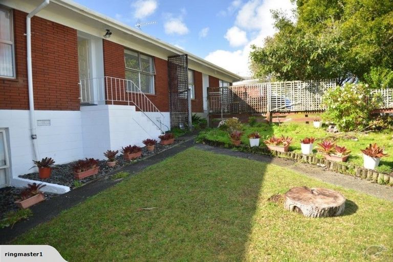 Photo of property in 3/1 Leigh Terrace, Bayview, Auckland, 0629