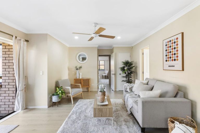 Photo of property in 4 Raphoe Road, Flat Bush, Auckland, 2019