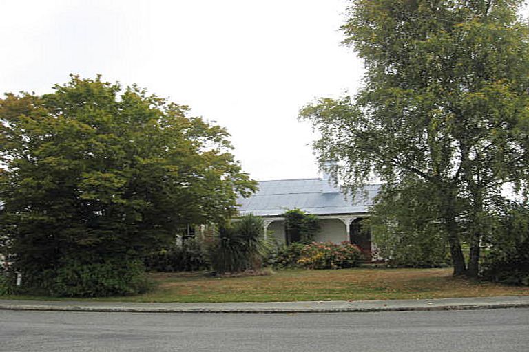 Photo of property in 54 Parsonage Road, Waimate, 7924