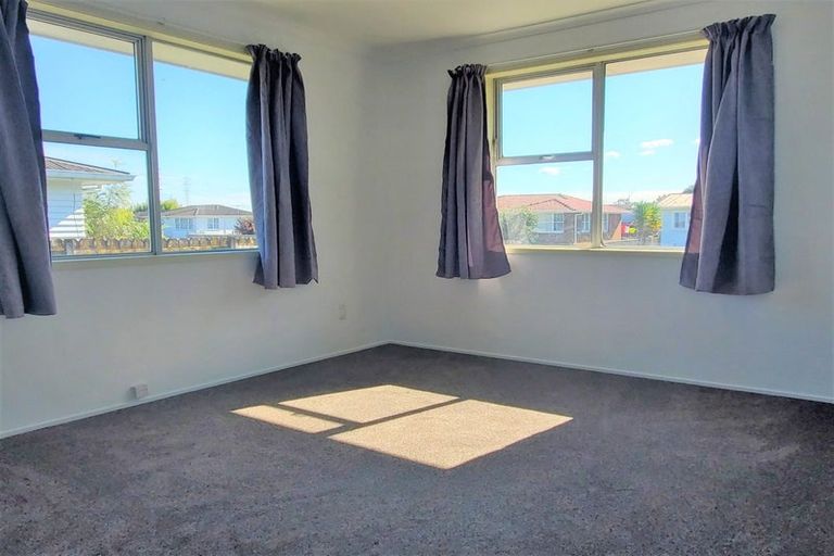 Photo of property in 9 Marybeth Place, Rosehill, Papakura, 2113