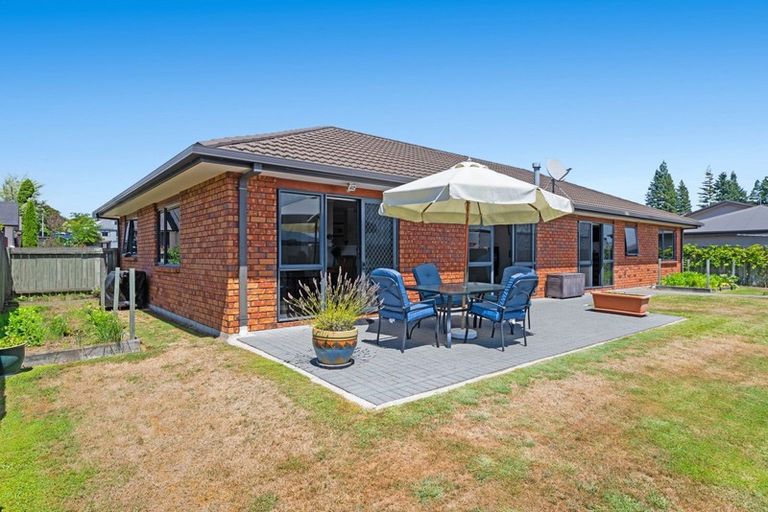 Photo of property in 10 Owhatiura Drive, Lynmore, Rotorua, 3010