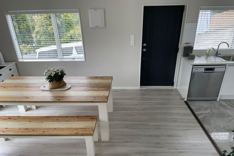 Photo of property in 10 Sequoia Place, Sunnynook, Auckland, 0620