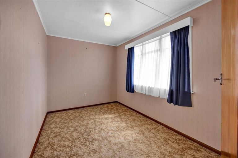 Photo of property in 4 Buchanan Place, Hawera, 4610