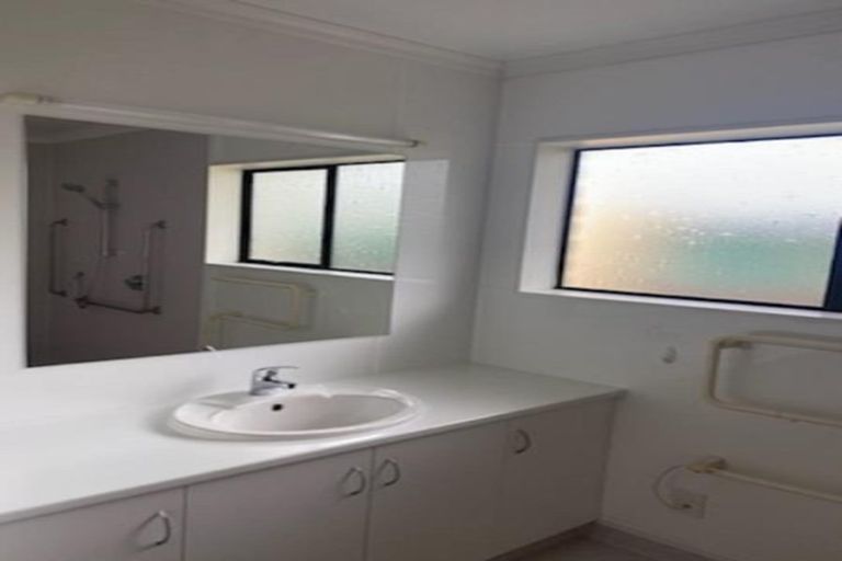 Photo of property in 1 Price Street, Westown, New Plymouth, 4310