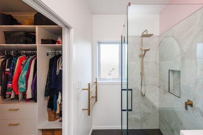 Photo of property in 11a Belvedere Crescent, Takaro, Palmerston North, 4412