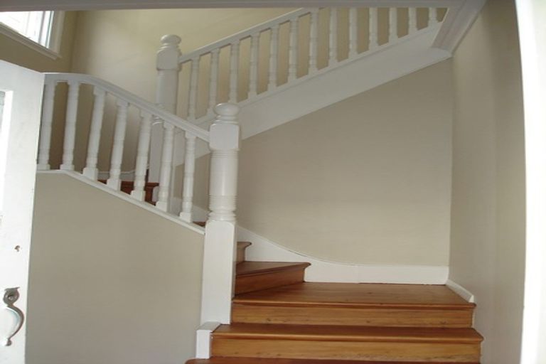 Photo of property in 4/112 Austin Street, Mount Victoria, Wellington, 6011