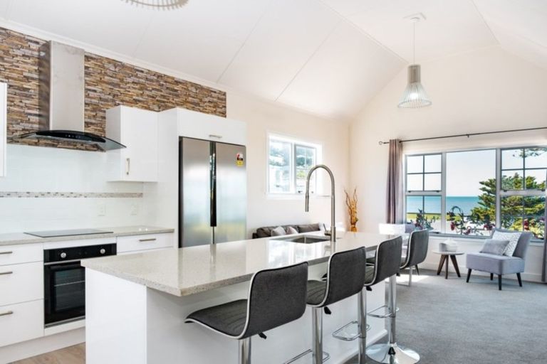 Photo of property in 503 Marine Parade, Napier South, Napier, 4110