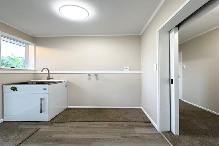 Photo of property in 1/6 Penion Drive, Flat Bush, Auckland, 2023