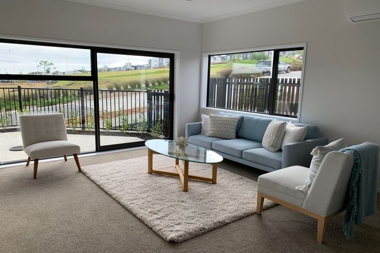 Photo of property in 30 Pennant Street, Long Bay, Auckland, 0630