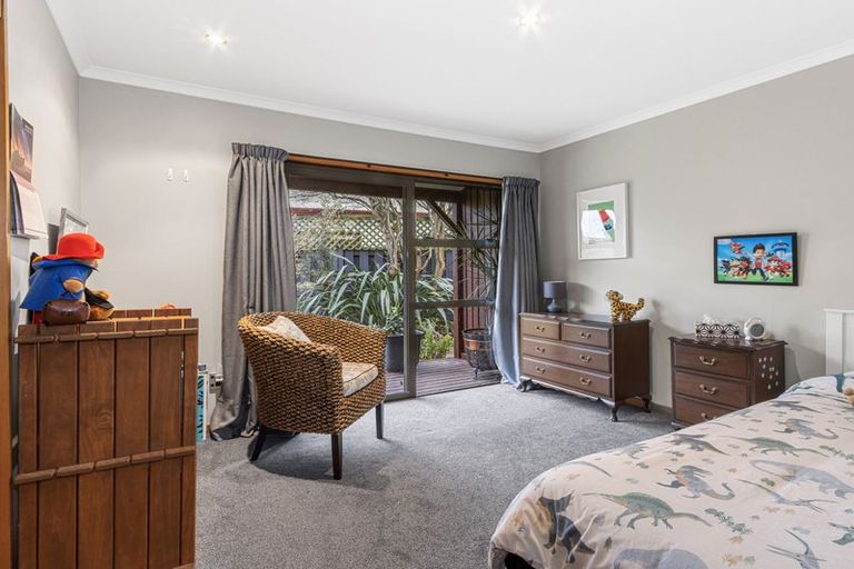 Photo of property in 1/43a Main Road, Redcliffs, Christchurch, 8081