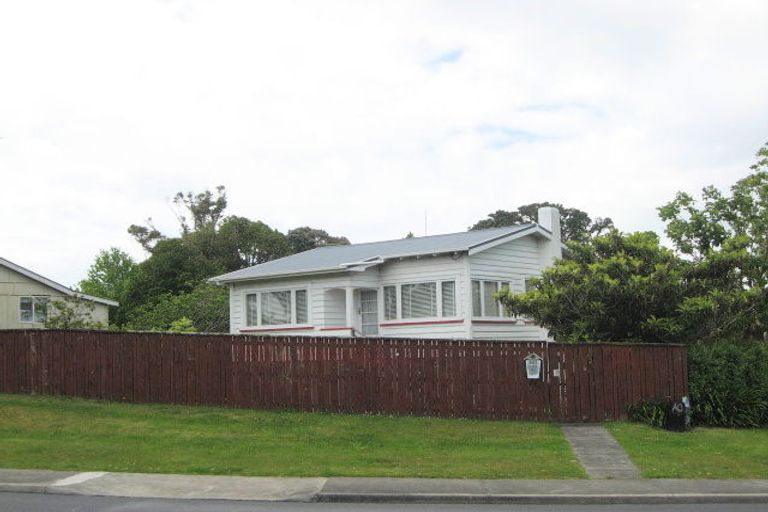 Photo of property in 925a Whangaparaoa Road, Manly, Whangaparaoa, 0930