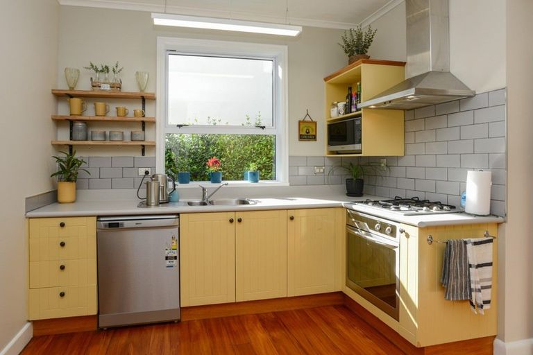 Photo of property in 118 Thompson Road, Bluff Hill, Napier, 4110