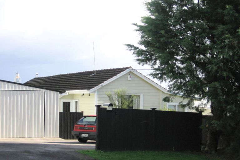 Photo of property in 1 Sunhill Road, Sunnyvale, Auckland, 0612