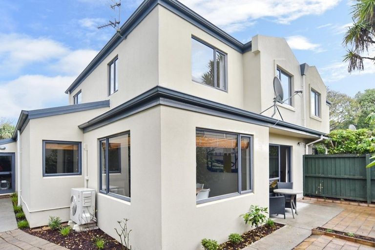 Photo of property in 7b Domett Street, Waltham, Christchurch, 8023