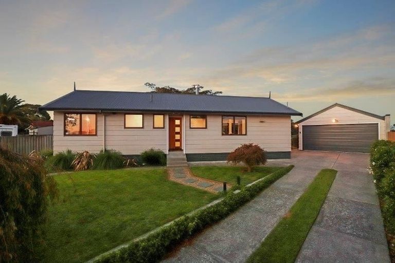 Photo of property in 11 Highland Drive, Pukete, Hamilton, 3200