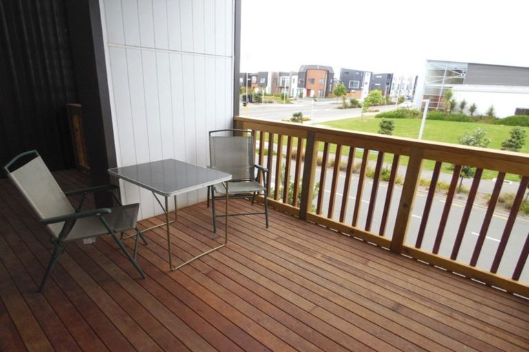 Photo of property in 25 De Havilland Road, Hobsonville, Auckland, 0618