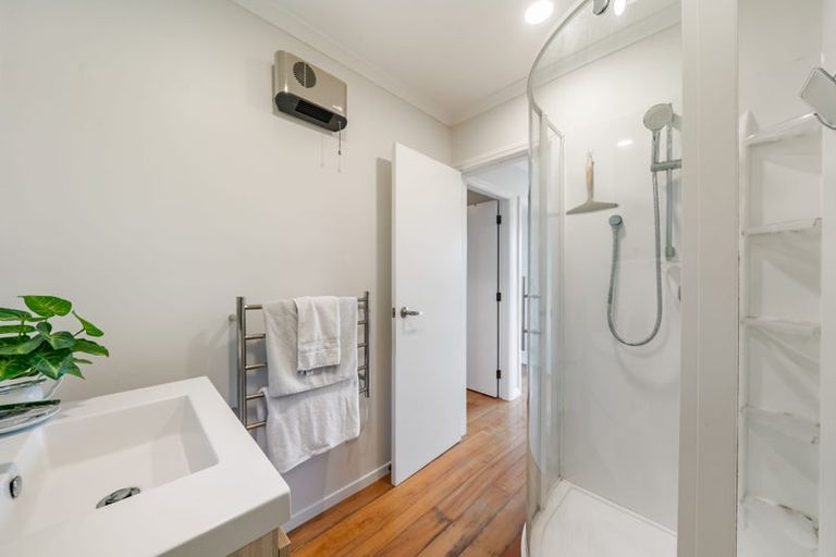 Photo of property in 4a Seatoun Heights Road, Seatoun, Wellington, 6022