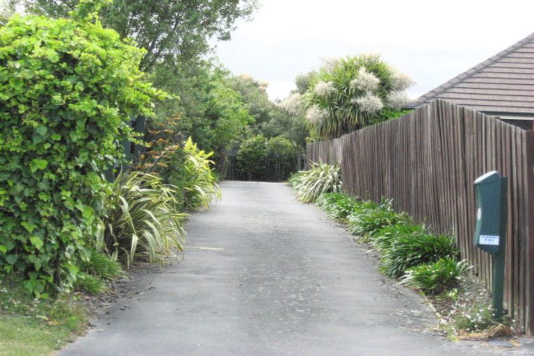 Photo of property in 3 Glenburn Place, Avonhead, Christchurch, 8042