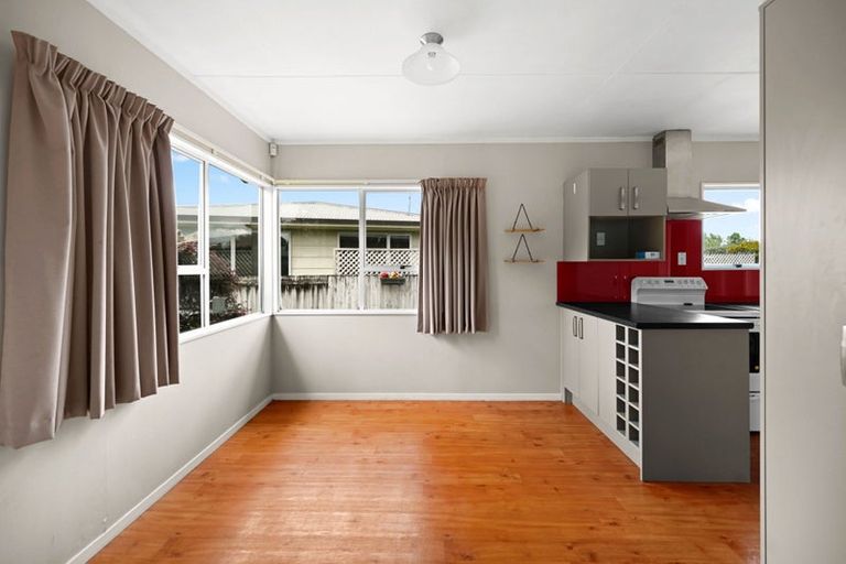 Photo of property in 5 Brookbank Place, Glenview, Hamilton, 3206