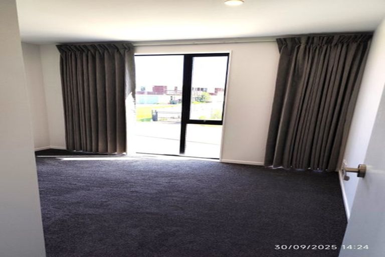 Photo of property in 4 Chatsworth Crescent, Pakuranga Heights, Auckland, 2010