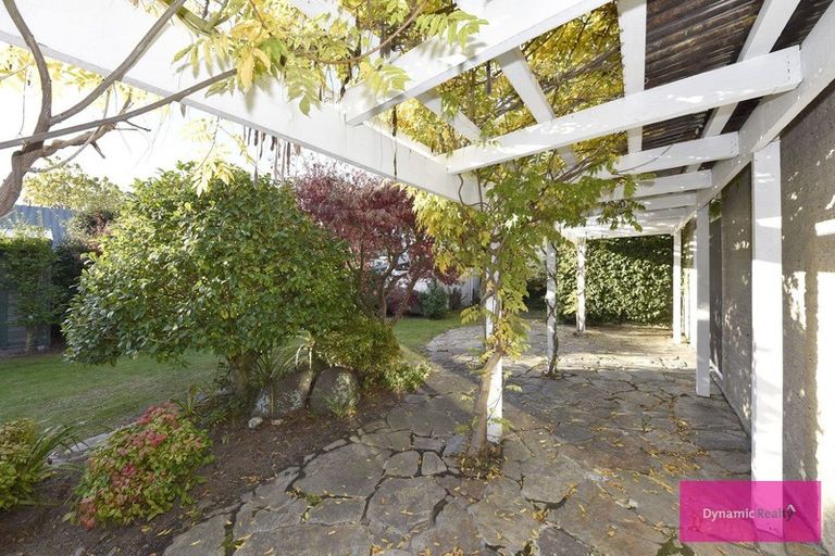 Photo of property in 12 Maidstone Road, Ilam, Christchurch, 8041