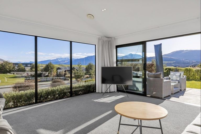 Photo of property in 17 Mcadam Drive, Jacks Point, Queenstown, 9371