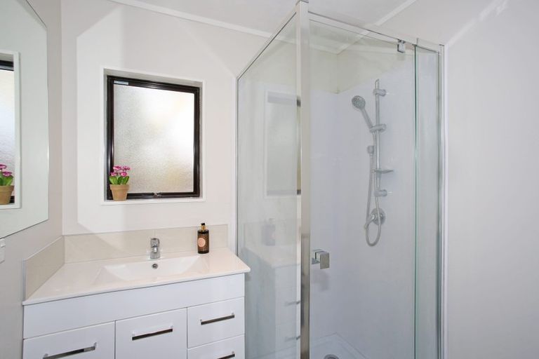 Photo of property in 22a Churchill Terrace, Waiuku, 2123