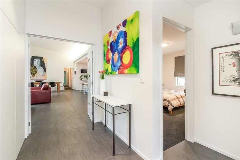 Photo of property in 108 Bryndwr Road, Bryndwr, Christchurch, 8052