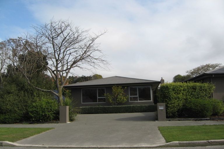 Photo of property in 13 Remuera Avenue, Cashmere, Christchurch, 8022