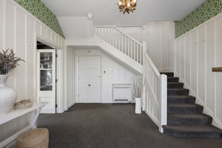 Photo of property in 14 Macmillan Avenue, Cashmere, Christchurch, 8022