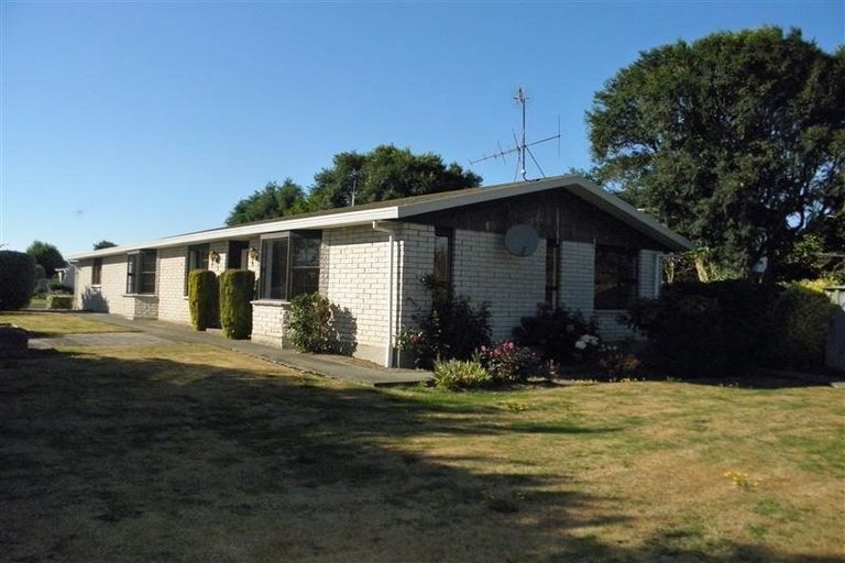Photo of property in 140 Gladstone Terrace, Gladstone, Invercargill, 9810