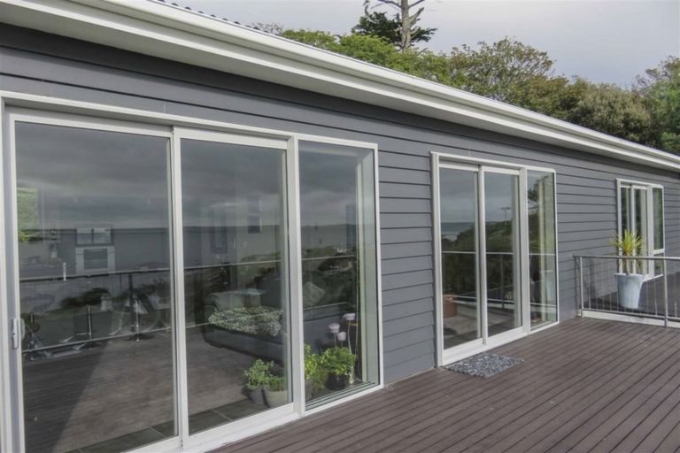 Photo of property in 86 Marine Parade, Bluff, 9814