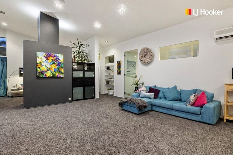 Photo of property in 8a Doon Street, Vauxhall, Dunedin, 9013