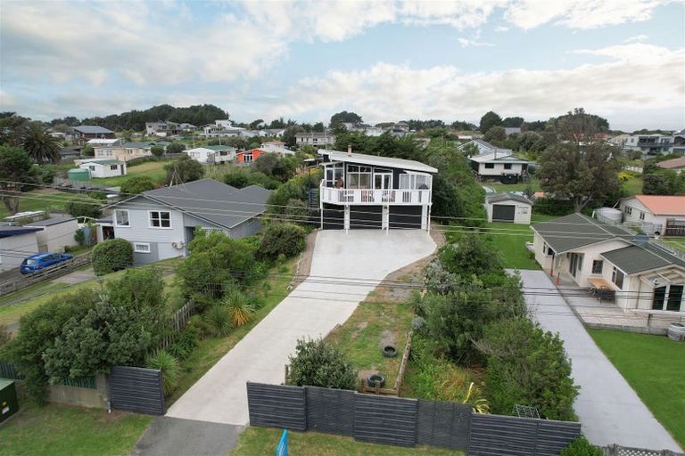 Photo of property in 72 Park Avenue, Waitarere Beach, Levin, 5510